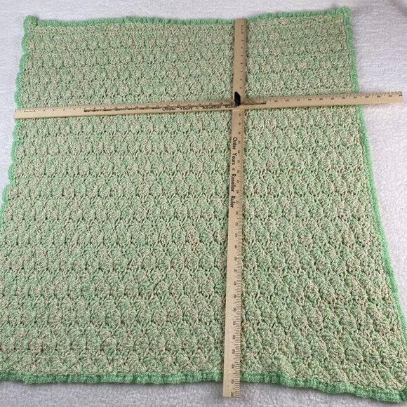 Handmade Crochet Throw Baby Blanket 35x32‎ Afghan Greens Baby Room Neutral - Picture 5 of 8